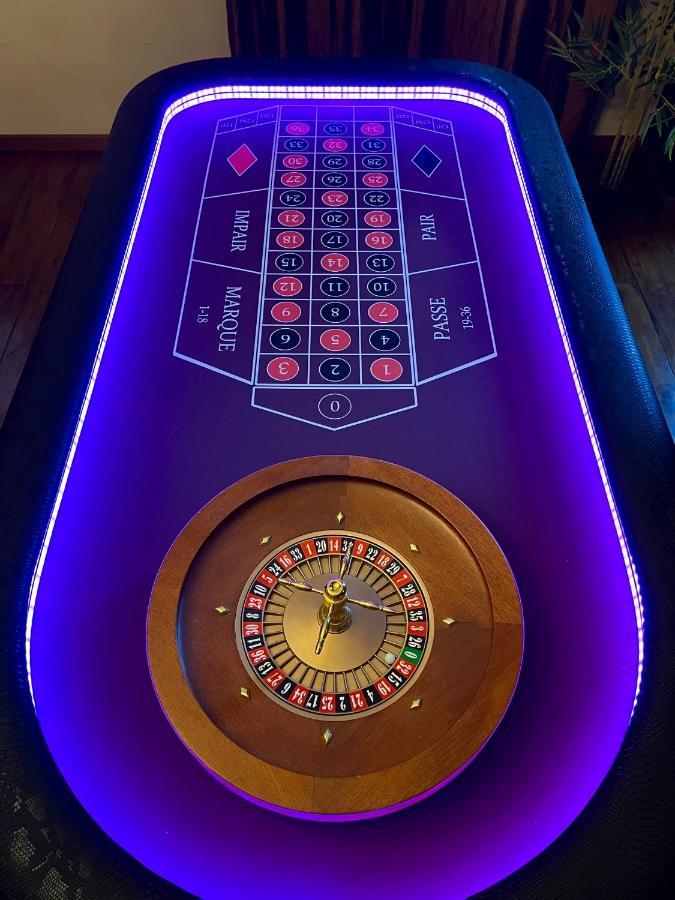 דירות מונס Capsule Casino - Jacuzzi - Billard - Netflix - Console & Jeux מראה חיצוני תמונה